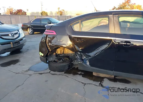 2013 Chevrolet Volt from USA, damaged, VIN 1G1RE6E46DU112333
